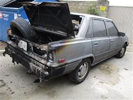 1986 TOYOTA CAMRY DELUXE MODEL 4 DOOR 2.0L AT LIGHT BLUE Z15961